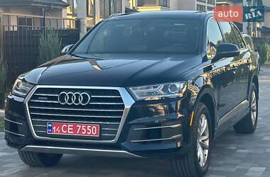 Позашляховик / Кросовер Audi Q7 2017 в 