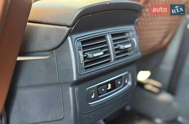 Позашляховик / Кросовер Audi Q7 2017 в 
