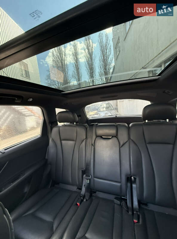 Позашляховик / Кросовер Audi Q7 2016 в Києві