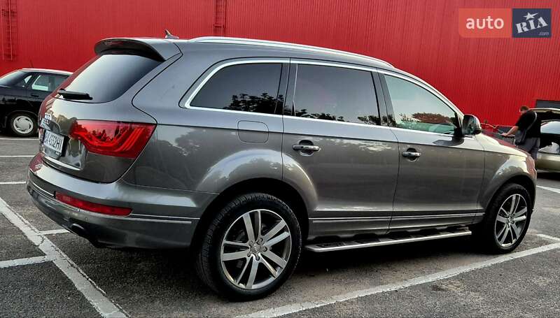 Внедорожник / Кроссовер Audi Q7 2010 в Одессе