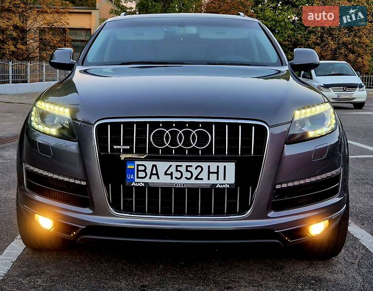 Внедорожник / Кроссовер Audi Q7 2010 в Одессе