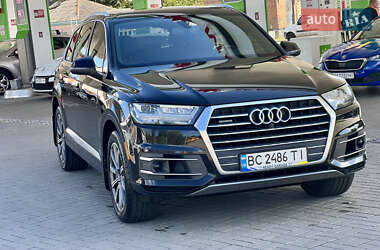 Внедорожник / Кроссовер Audi Q7 2018 в 