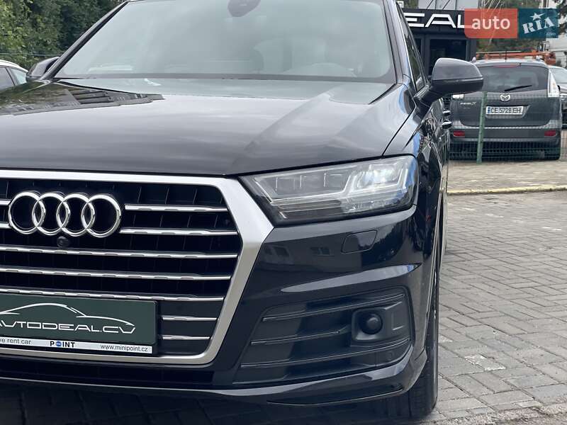 Позашляховик / Кросовер Audi Q7 2017 в Чернівцях