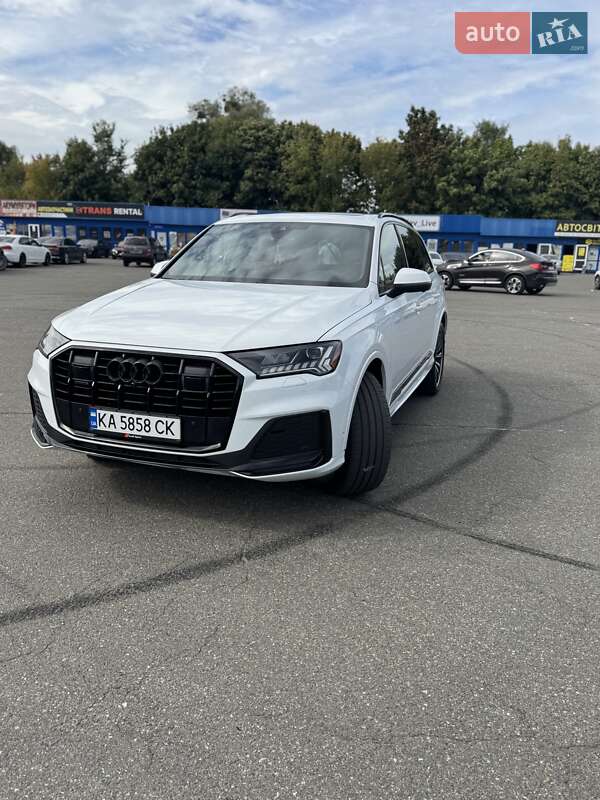 Позашляховик / Кросовер Audi Q7 2021 в Києві
