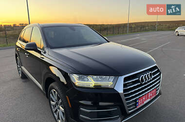 Позашляховик / Кросовер Audi Q7 2016 в 