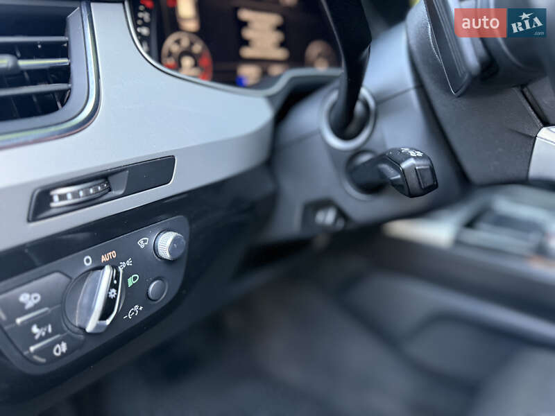 Позашляховик / Кросовер Audi Q7 2016 в Чернівцях