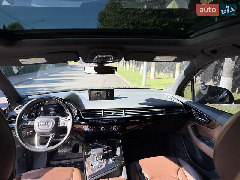 Внедорожник / Кроссовер Audi Q7 2017 в Киеве
