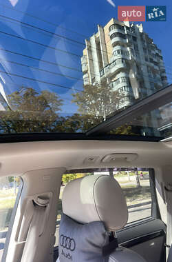Позашляховик / Кросовер Audi Q7 2012 в 