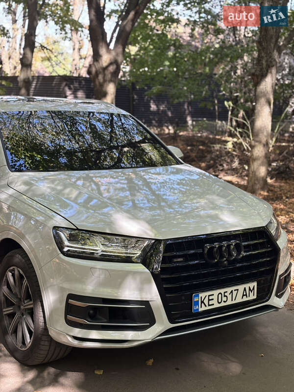 Внедорожник / Кроссовер Audi Q7 2018 в Днепре фото 7 Внедорожник / Кроссовер Audi Q7 2018 в Днепре