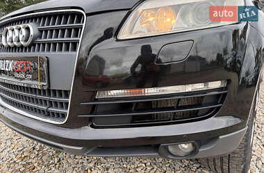 Внедорожник / Кроссовер Audi Q7 2006 в 