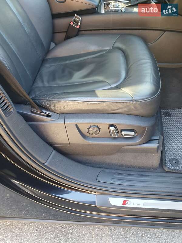 Позашляховик / Кросовер Audi Q7 2010 в Вінниці