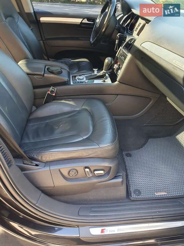 Позашляховик / Кросовер Audi Q7 2010 в Вінниці