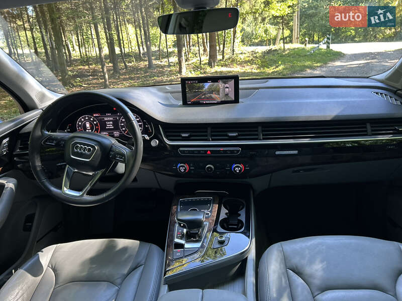 Позашляховик / Кросовер Audi Q7 2016 в Вінниці
