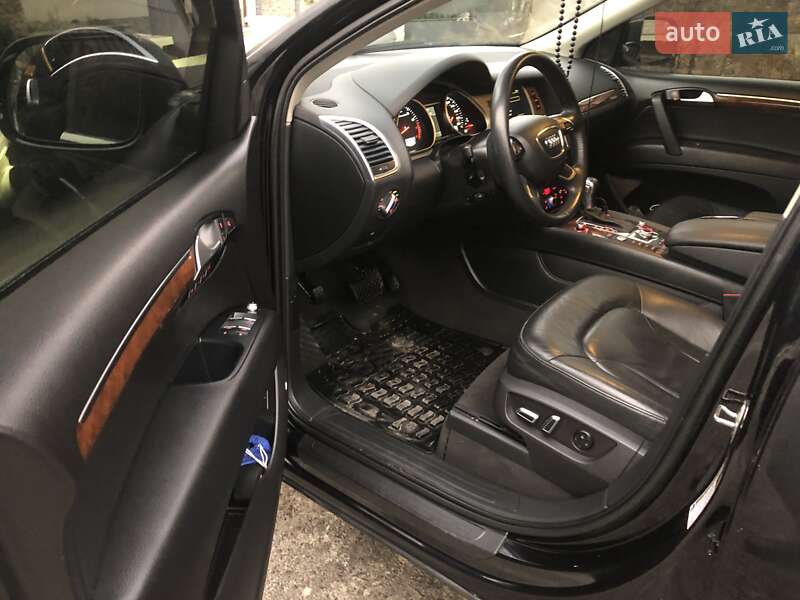 Внедорожник / Кроссовер Audi Q7 2015 в Ровно фото 3 Внедорожник / Кроссовер Audi Q7 2015 в Ровно