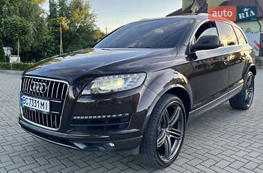 Внедорожник / Кроссовер Audi Q7 2011 в 