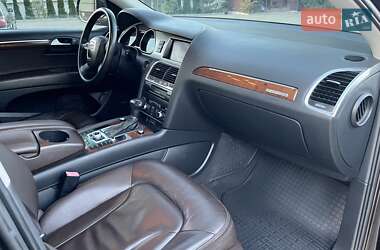 Внедорожник / Кроссовер Audi Q7 2011 в 
