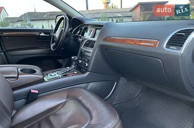 Внедорожник / Кроссовер Audi Q7 2011 в 