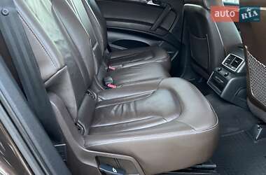 Внедорожник / Кроссовер Audi Q7 2011 в 