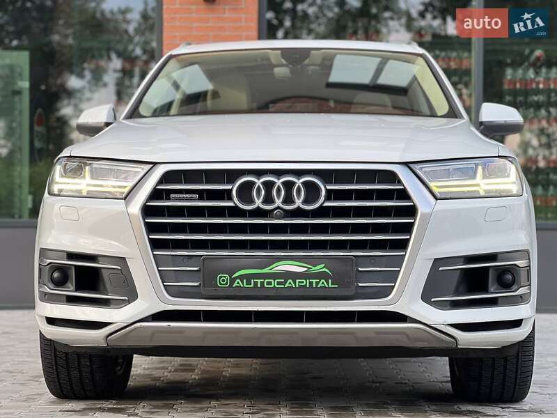 Внедорожник / Кроссовер Audi Q7 2018 в Киеве