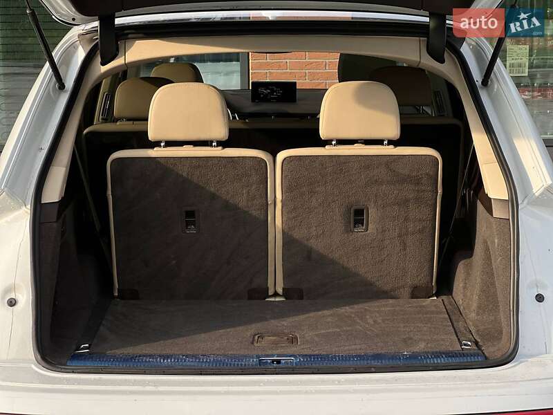 Внедорожник / Кроссовер Audi Q7 2018 в Киеве
