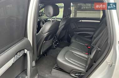 Позашляховик / Кросовер Audi Q7 2013 в 