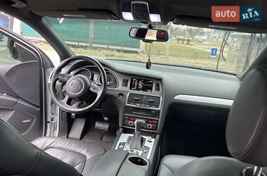 Позашляховик / Кросовер Audi Q7 2013 в 