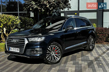 Внедорожник / Кроссовер Audi Q7 2016 в 