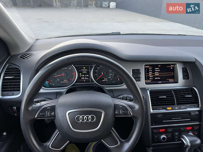 Внедорожник / Кроссовер Audi Q7 2014 в Нововолынске
