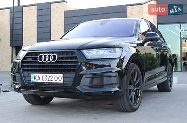 Позашляховик / Кросовер Audi Q7 2016 в 