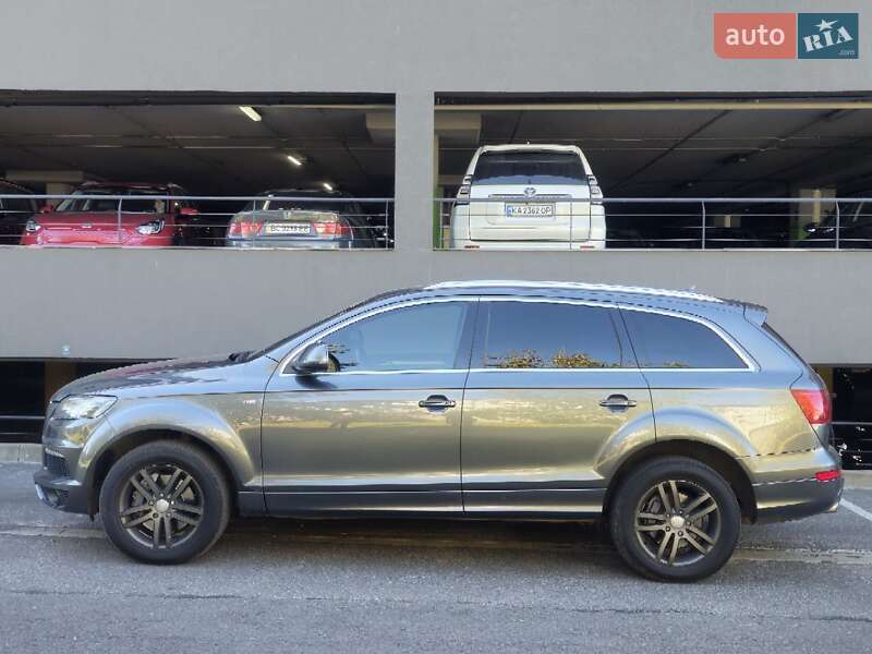 Позашляховик / Кросовер Audi Q7 2015 в Львові