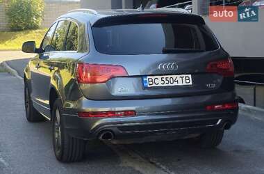 Внедорожник / Кроссовер Audi Q7 2015 в 