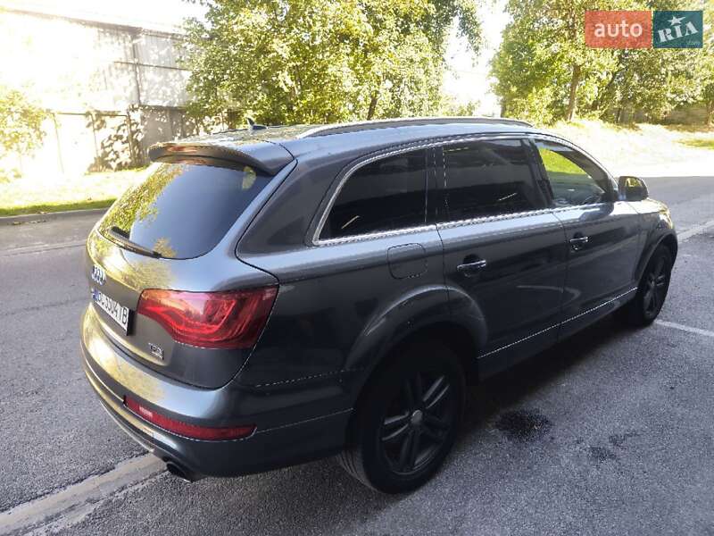 Позашляховик / Кросовер Audi Q7 2015 в Львові