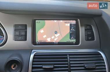 Внедорожник / Кроссовер Audi Q7 2015 в 