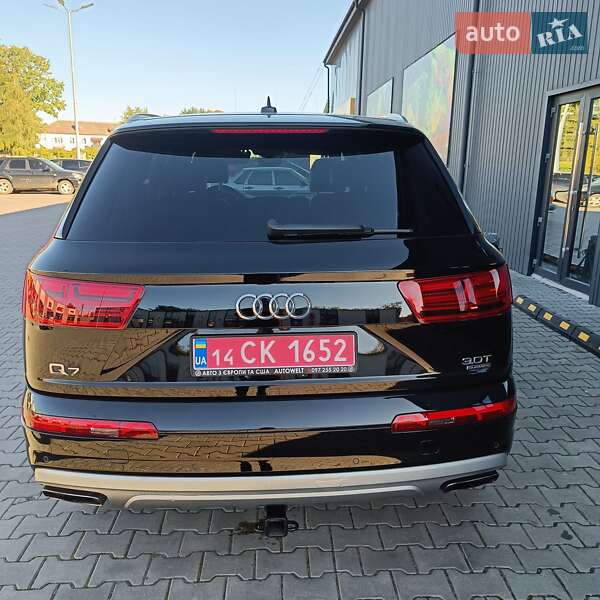 Позашляховик / Кросовер Audi Q7 2017 в Дубні