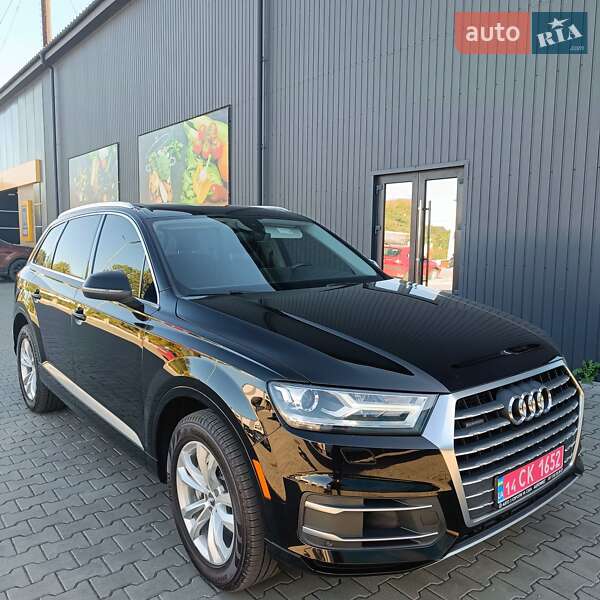 Позашляховик / Кросовер Audi Q7 2017 в Дубні