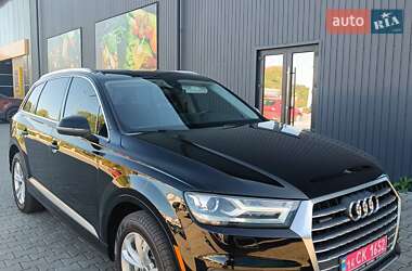 Внедорожник / Кроссовер Audi Q7 2017 в 