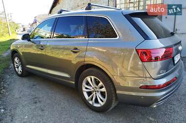 Внедорожник / Кроссовер Audi Q7 2017 в 