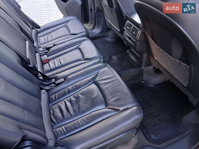 Внедорожник / Кроссовер Audi Q7 2017 в Владимире