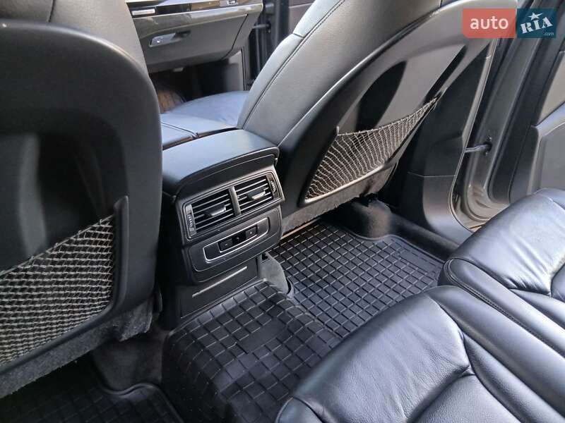 Внедорожник / Кроссовер Audi Q7 2017 в Владимире