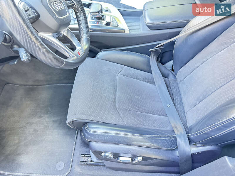 Внедорожник / Кроссовер Audi Q7 2015 в Одессе