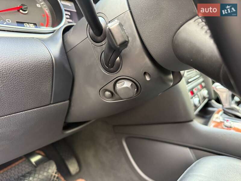 Позашляховик / Кросовер Audi Q7 2014 в Києві