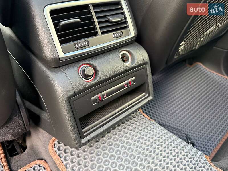 Позашляховик / Кросовер Audi Q7 2014 в Києві
