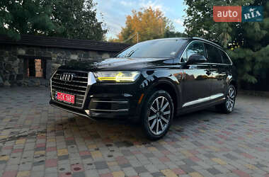Позашляховик / Кросовер Audi Q7 2016 в 
