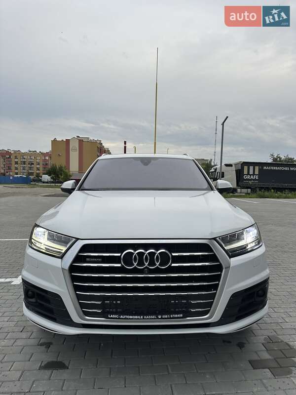 Позашляховик / Кросовер Audi Q7 2016 в Ковелі