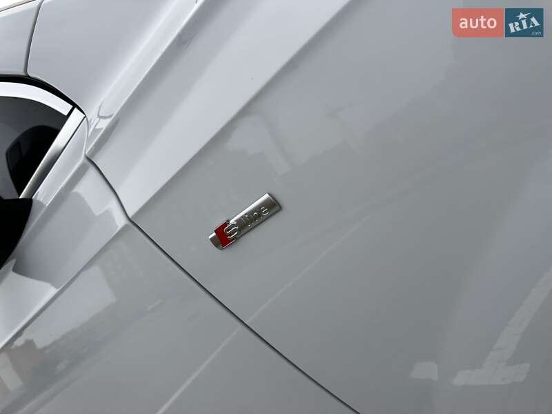 Позашляховик / Кросовер Audi Q7 2016 в Ковелі