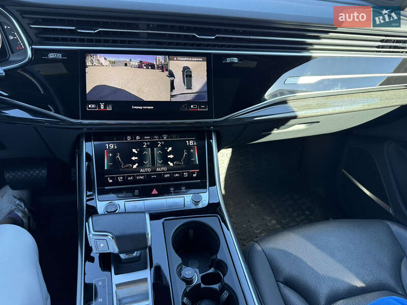 Позашляховик / Кросовер Audi Q7 2020 в Львові