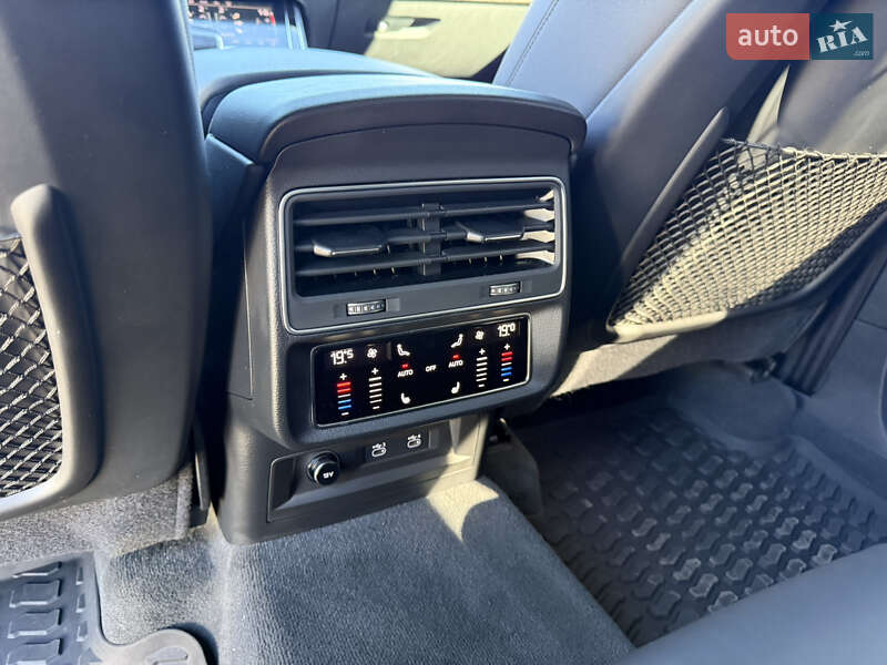 Позашляховик / Кросовер Audi Q7 2020 в Львові