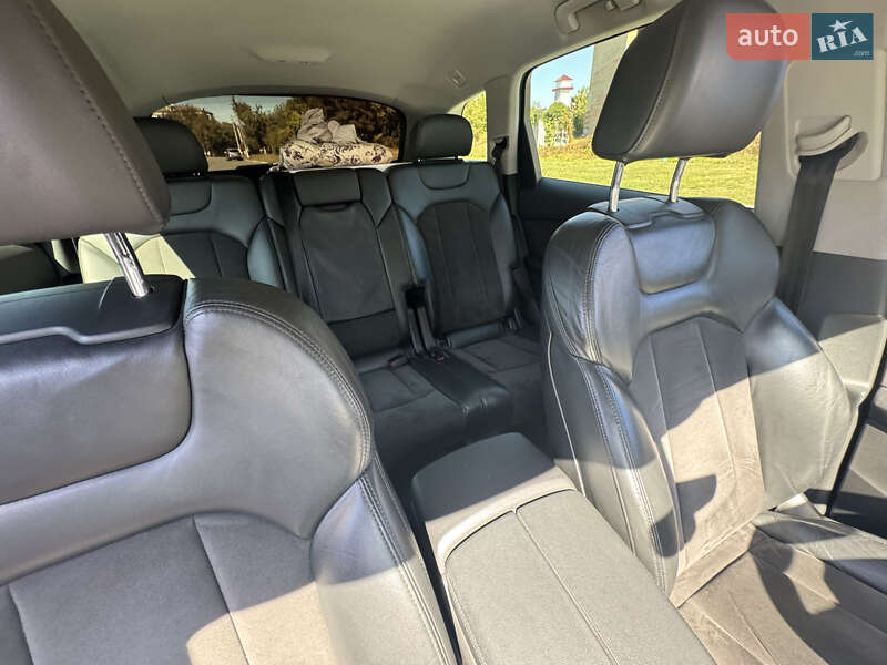 Позашляховик / Кросовер Audi Q7 2016 в Борисполі фото 31 Позашляховик / Кросовер Audi Q7 2016 в Борисполі