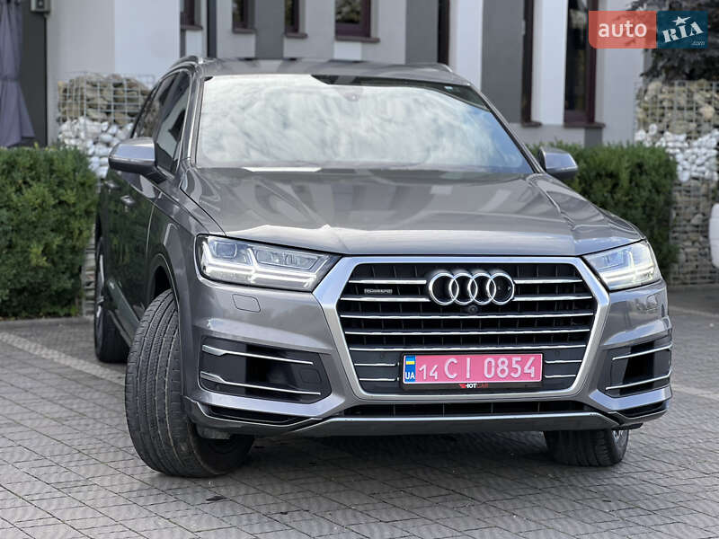 Позашляховик / Кросовер Audi Q7 2016 в Стрию