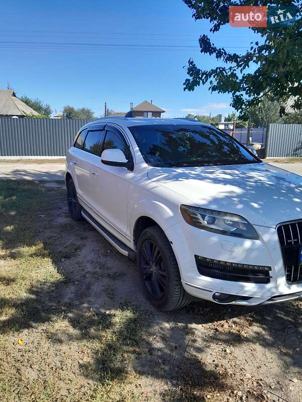 Позашляховик / Кросовер Audi Q7 2010 в Вишгороді